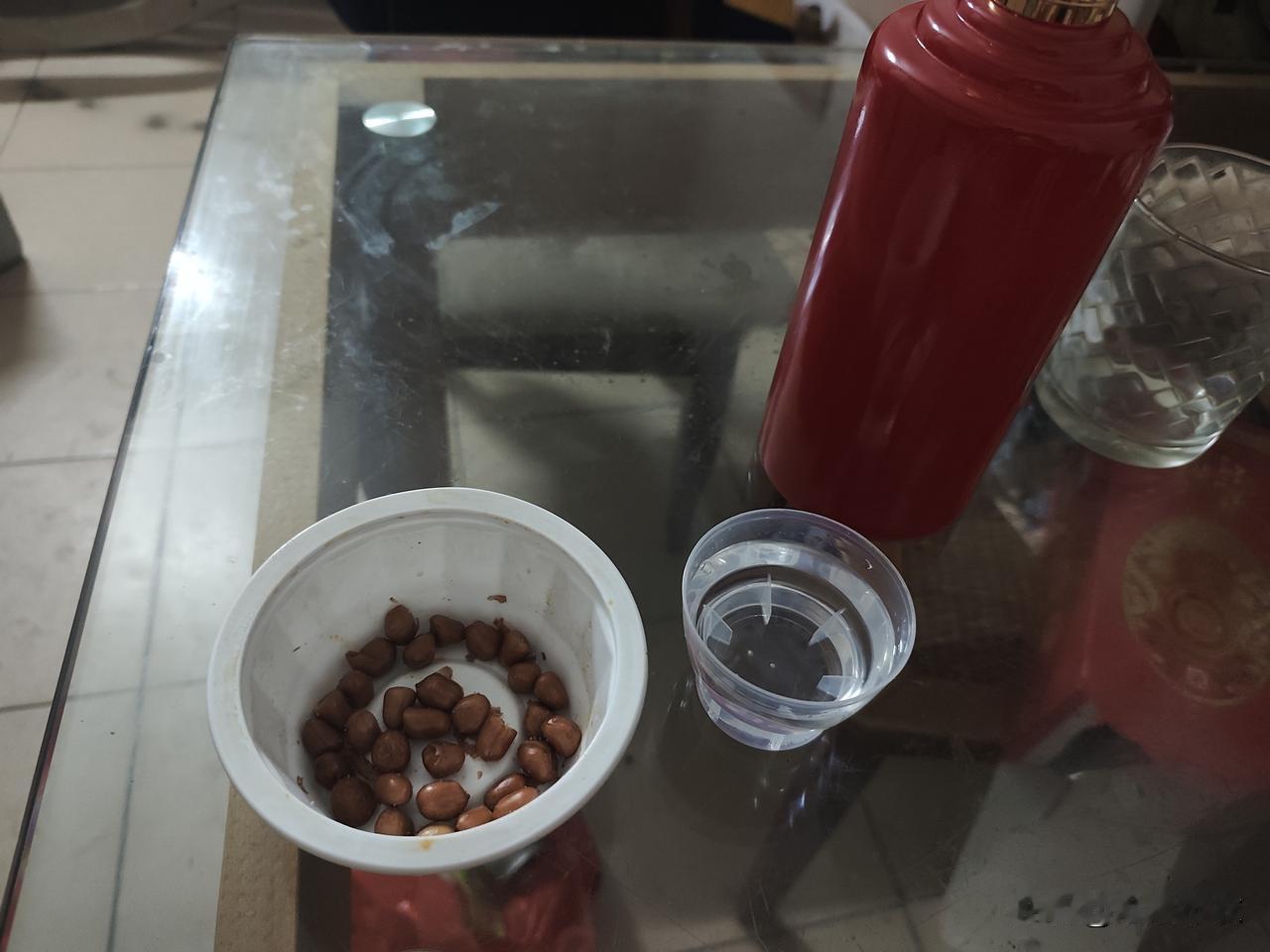 你问我答我不知男人喝酒的下酒菜是什么菜，但我喝酒时都有吃花生玉吗。