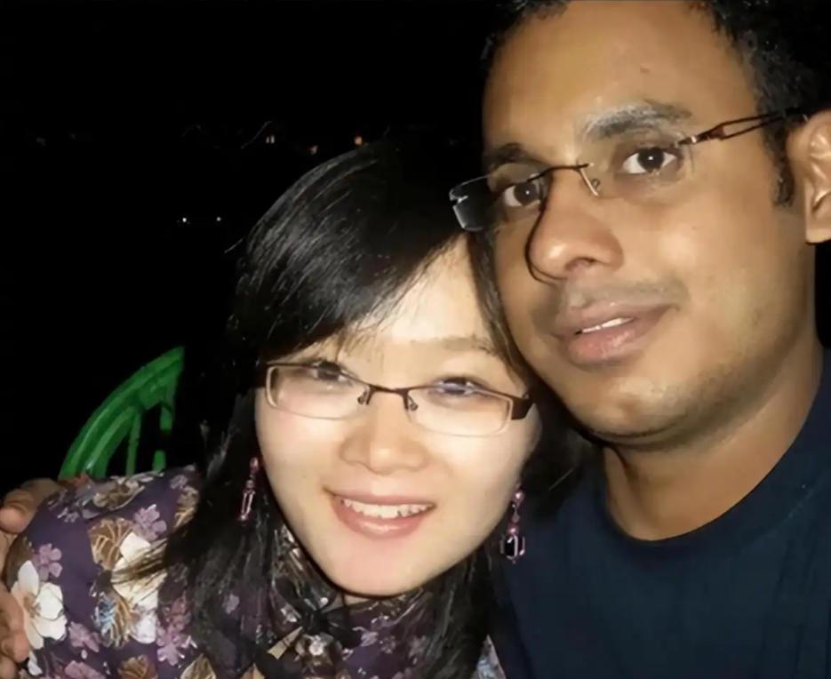 “求求了，让我回中国吧！哪怕是去隔离，哪怕是去治病，只要让我回去就行！”

洛杉