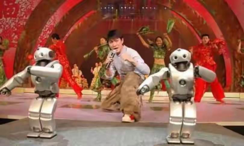 春晚宣布中国机器人成为世界第一，轮到美国弯道超车了。

这个消息在2026年马年