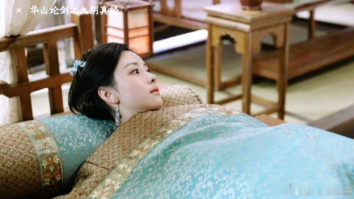陈都灵演出了侠女的当代性让人眼前一亮，陈都灵将冯衡的温润与坚定完美结合。 ​​​