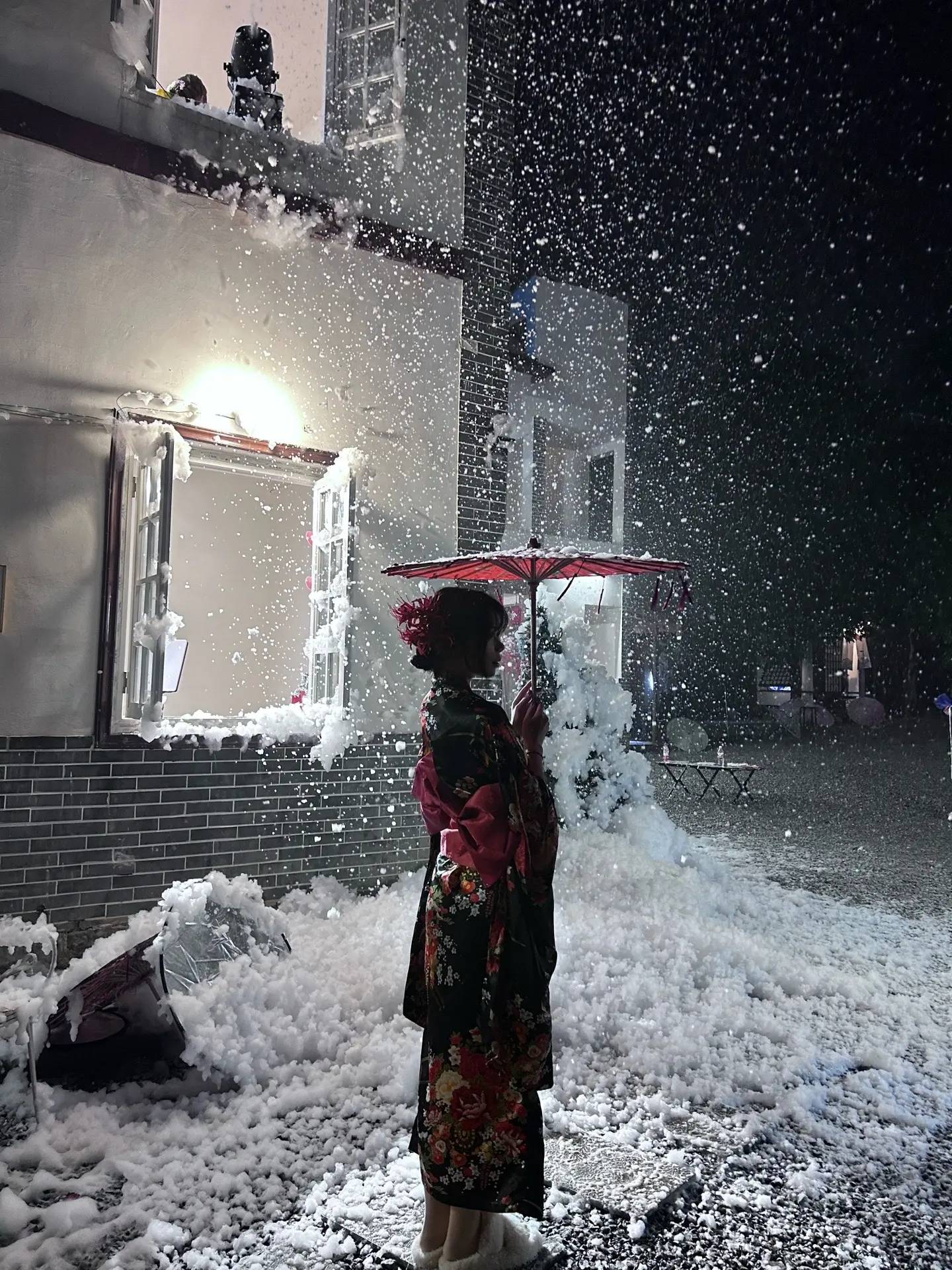 谁许你天上人间 谁同你恨海晴天