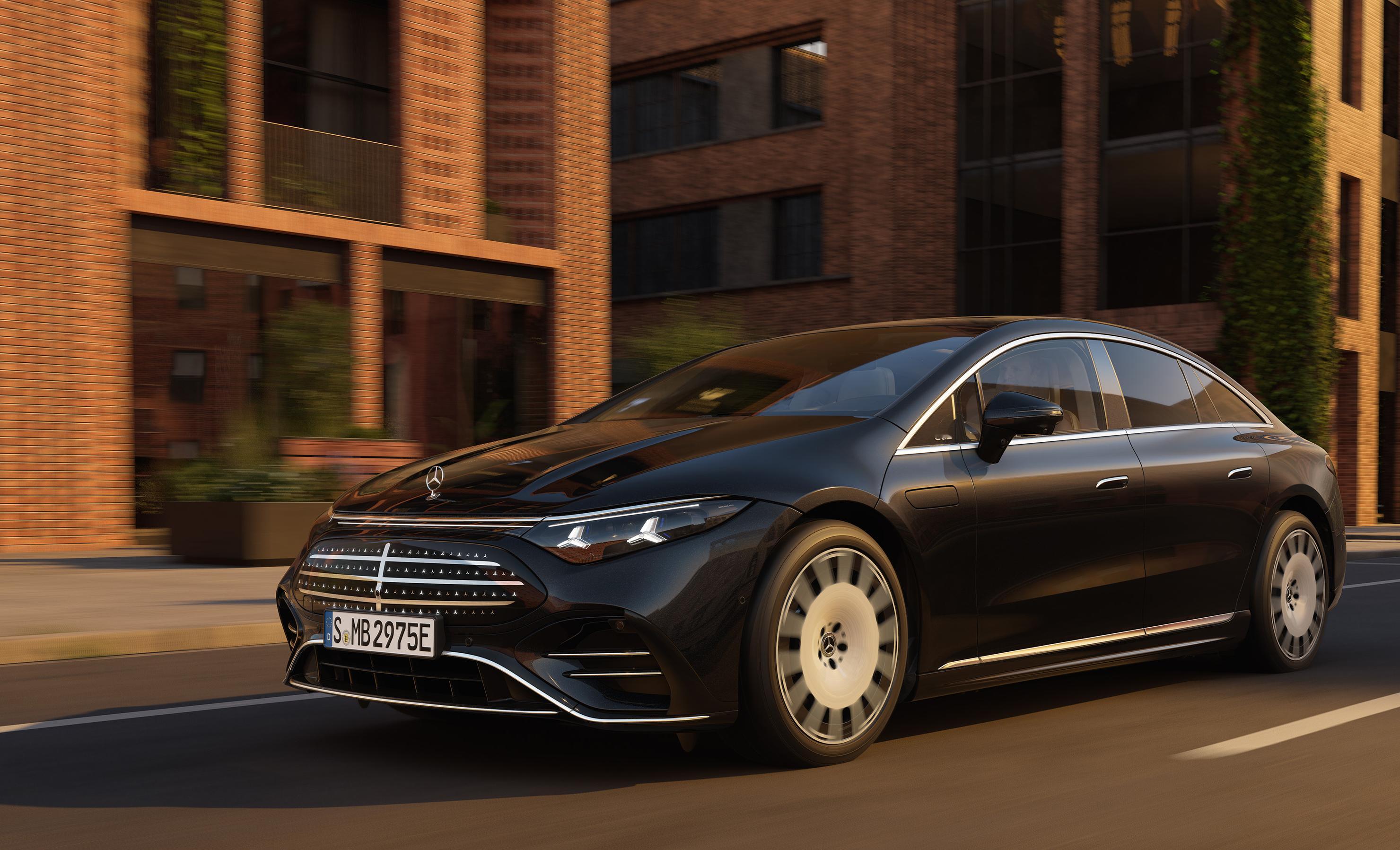 奔驰EQS中期“大改款”，WLTP续航达926公里！量产线控转向！AI大模型+超