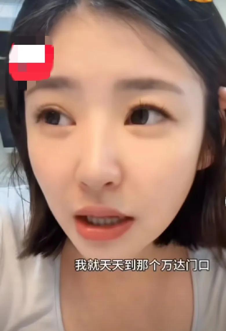 黄一鸣说：
我根本没怎么拿王思聪炒作
我要想炒作他，有100种方法
我就天天到那