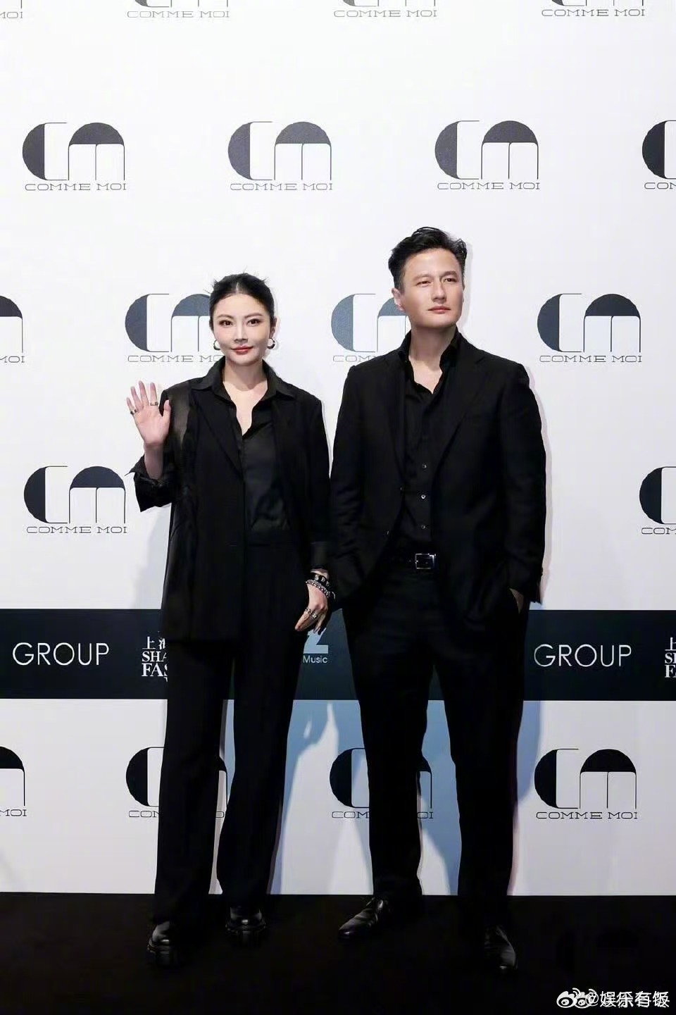 徐冬冬尹子维婚后首个合体活动 嘉兴濮院时装周群星齐聚，徐冬冬、尹子维新婚之后将首