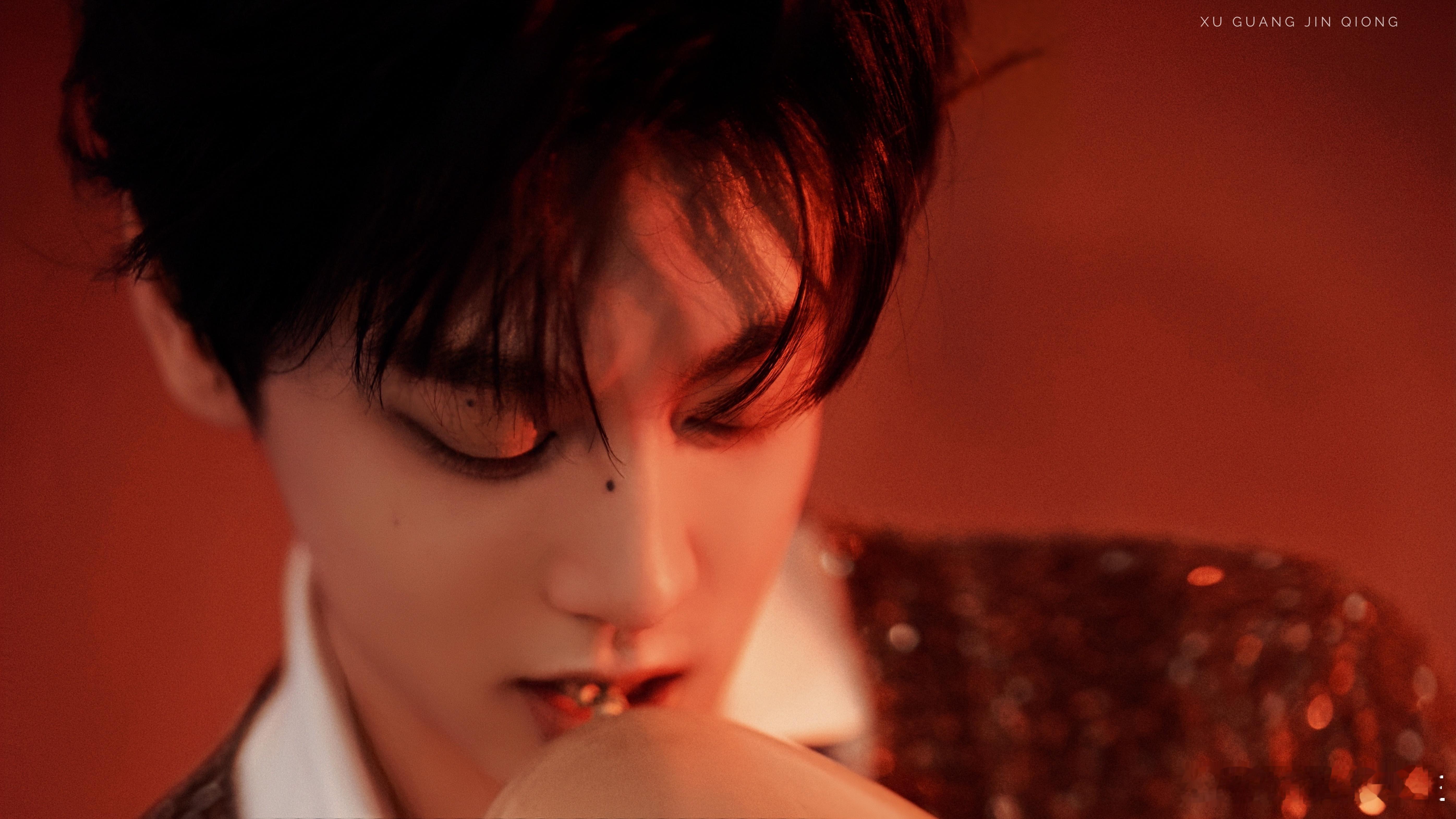 🌻田栩宁，做自己的太阳，驱散迷茫也照亮希望，与星辰大海为伴，与勇气初心相守。热