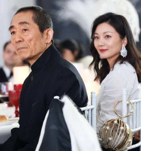 2000年，19岁的陈婷带着50岁的张艺谋回家见家长。谁知，陈婷父母一见来者是张