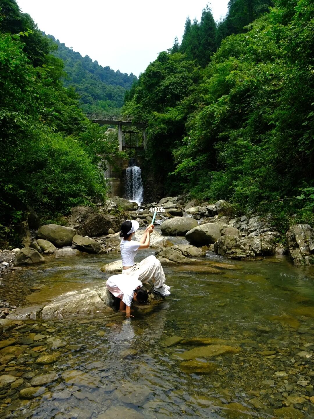 成都新‼️这片免费耍水地被我一个人承包了💦