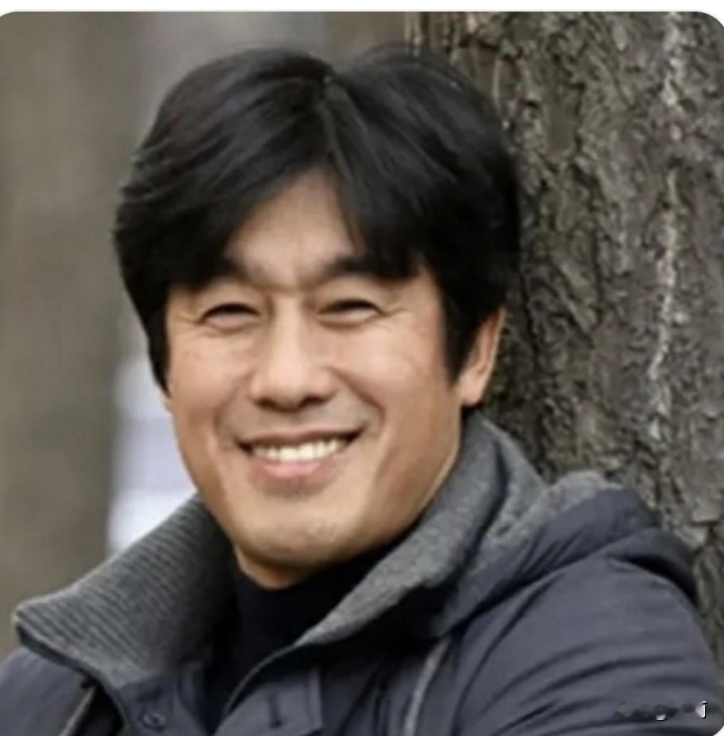 中超亮丽的风景线，球队主教练下课众生相：
5月4日，铁人队更换主教练，由曾是中国