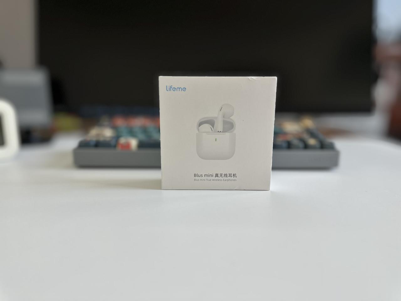 蓝牙耳机也开始走轻盈路线了，最近使用的魅蓝Blus mini 真无线蓝牙耳机，单
