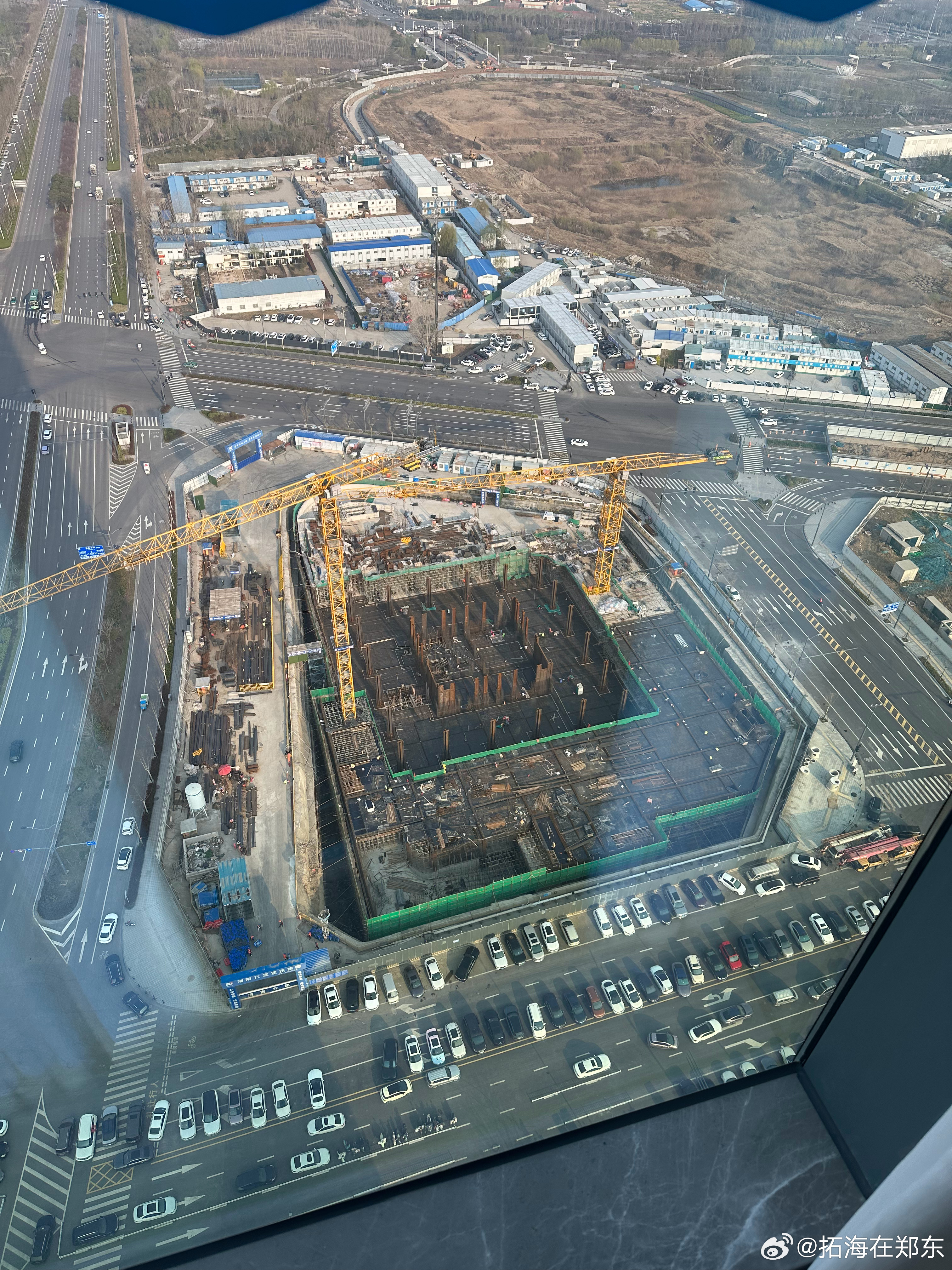 这可是郑州唯一在建的200➕呀，冲出地面了 