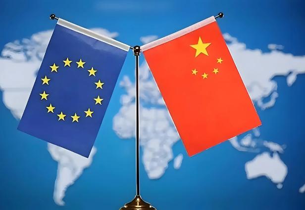 彻底翻脸？这些年全世界都盯着美国怎么打压中国——加关税、搞制裁、科技封锁，招招都