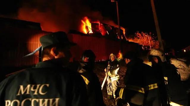 据俄罗斯地方电报频道“Eto Rostov Novosti”报道，周四凌晨，俄罗