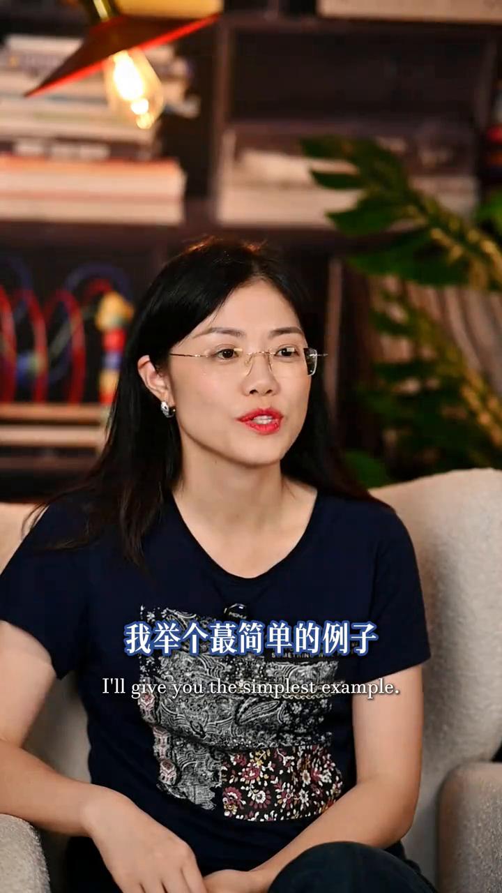 盯着缺点过日子，婚姻只会越来越糟。
当你看见的都是不合适，那你们的关系就会越来越