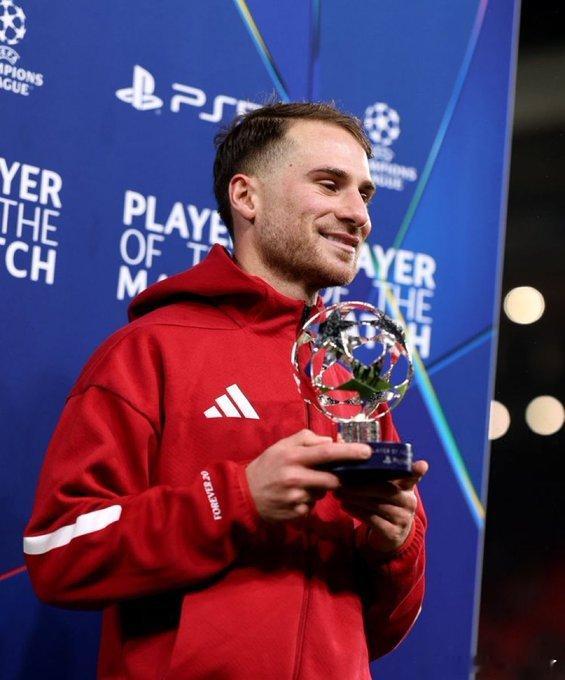 光鲜的背后，还要带娃[捂嘴哭] ​​​