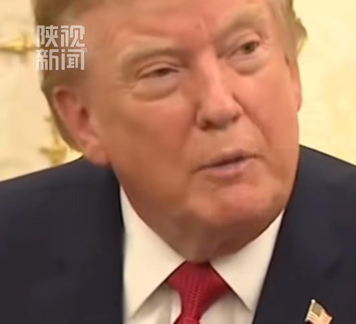 川普不满韩国，他说我们帮你们防朝鲜，你们却不帮我们打伊朗！
这大哥太小气，这话也