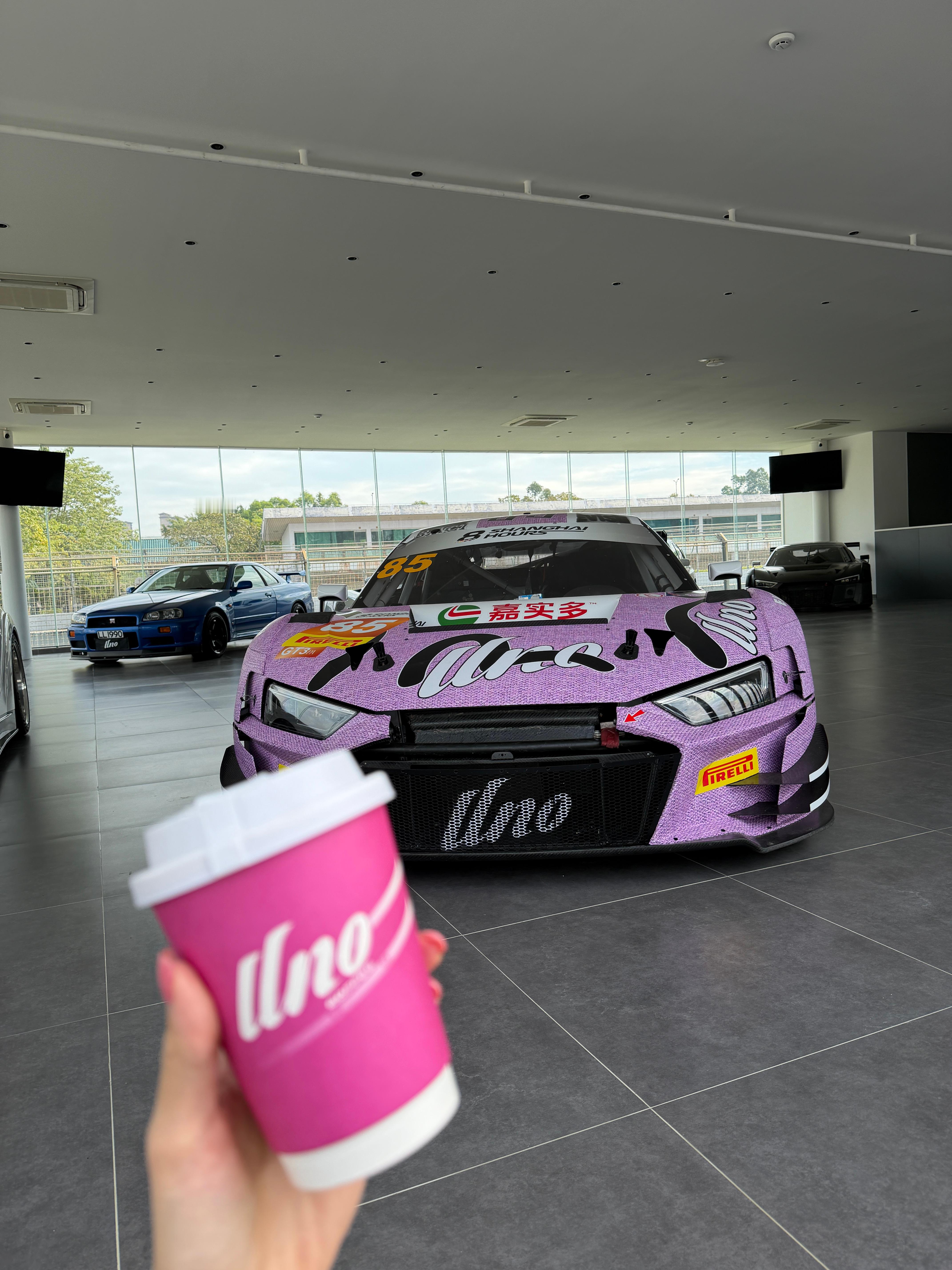 今天在ZIC参加赛道日！偶遇UNO 85号赛车啦！！ 