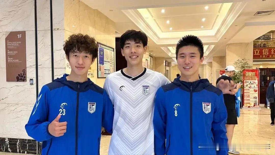 U19国青大名单，大连英博四将入选。
昨天晚上，中国足球队公布了U19国青集训大