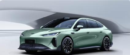 【奇瑞风云 A9 纯电轿跑上市，超级置换价 10.69 万元起】奇瑞风云 A9 