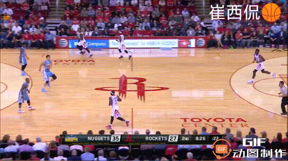 约基奇NBA尴尬首秀！
面对卡佩拉，约老师替补出场3分55秒，2分1失误，其他数