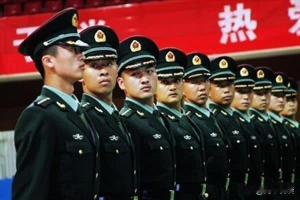 师范、医学、军校怎么选？别跟风报考，结合自身条件才不走弯路
 
每年填报志愿，师