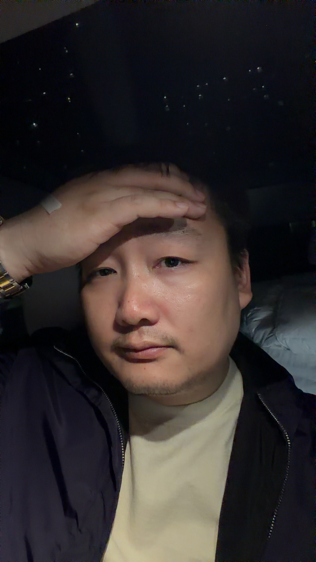支原体感染导致的，我有点扛不住了医生和我说我，压力再大也得保证饮食和休息，不然身