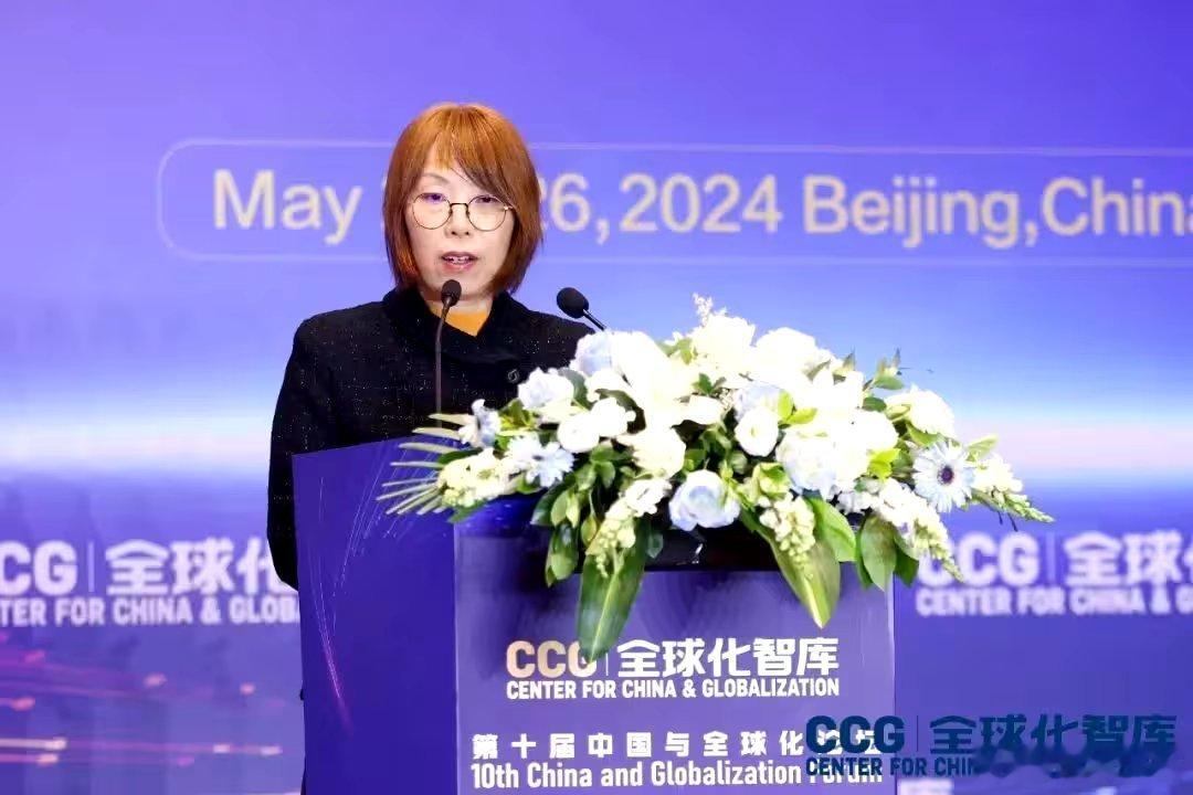 有国际移民组织驻华代表加身，前外交人员李文在中国境内各机关各高校异常活跃，持续不