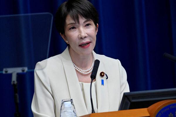 高市早苗现在都不敢见特朗普，因美国制裁了日本法官，连抗议都不敢，这盟友当得憋屈。