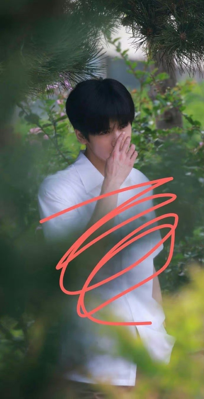 张凌赫现代剧像痞子 ​​​