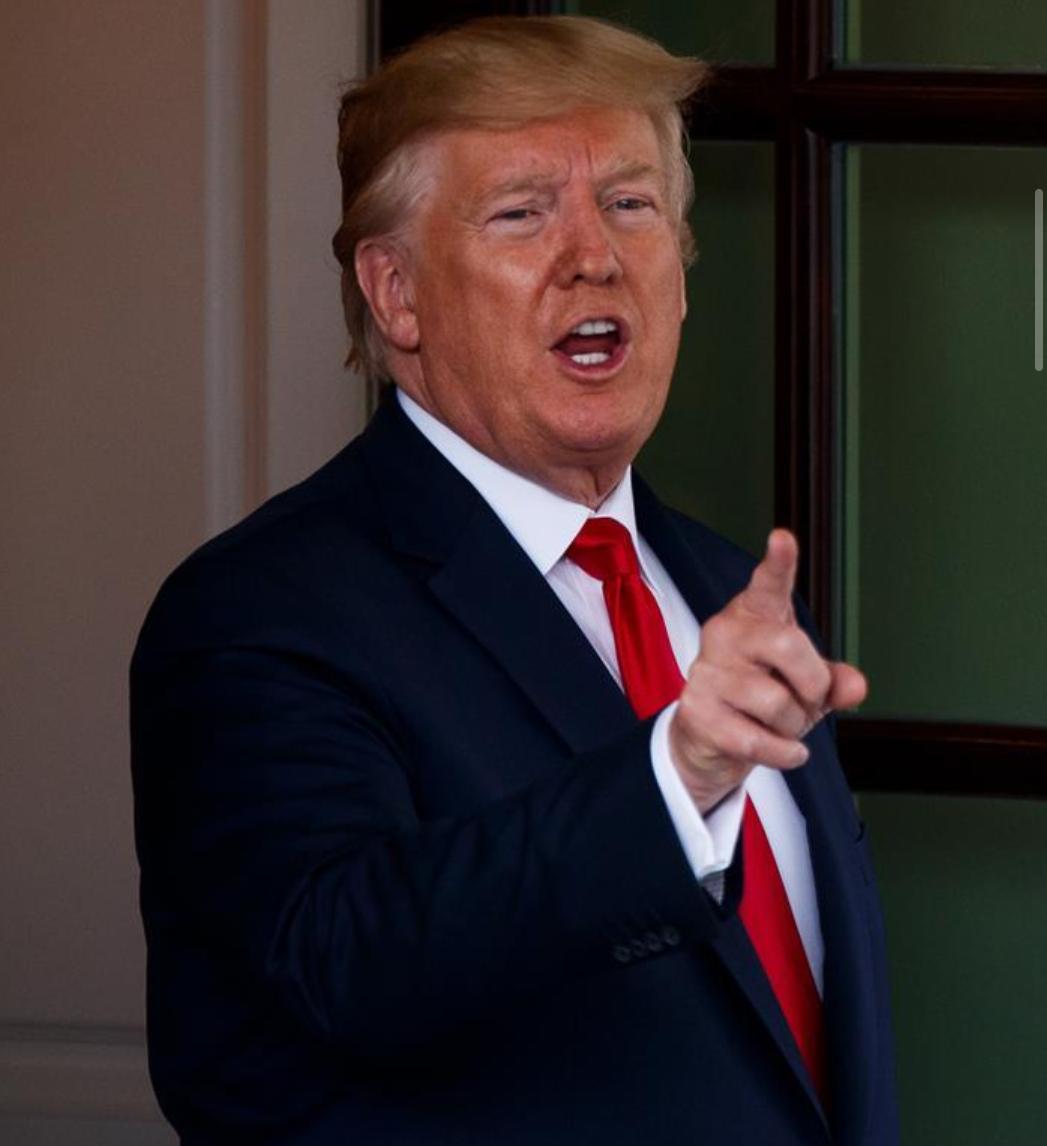 1月8日，特朗普接受《纽约时报》采访时宣称，中国在台湾问题上的举措取决于他本人。