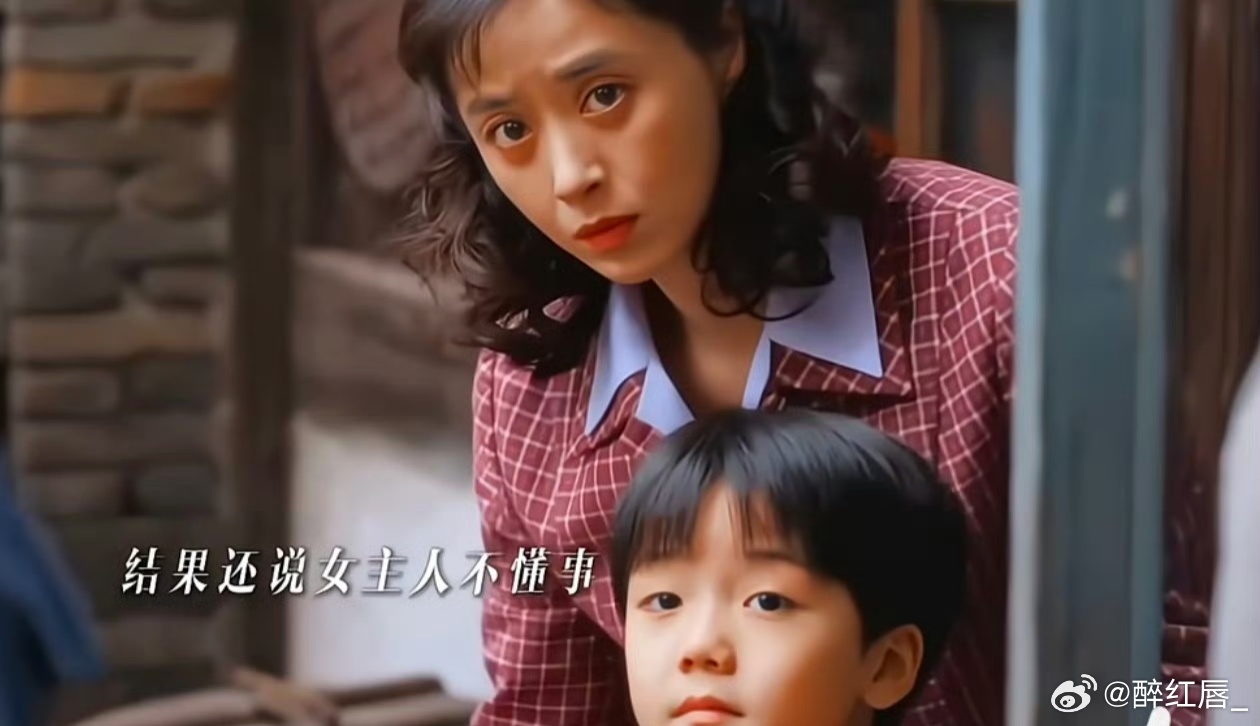 #和华妃做邻居吃不到一点亏#哈哈，黄玲和宋莹的相处模式真的超有趣呢！宋莹简直就是