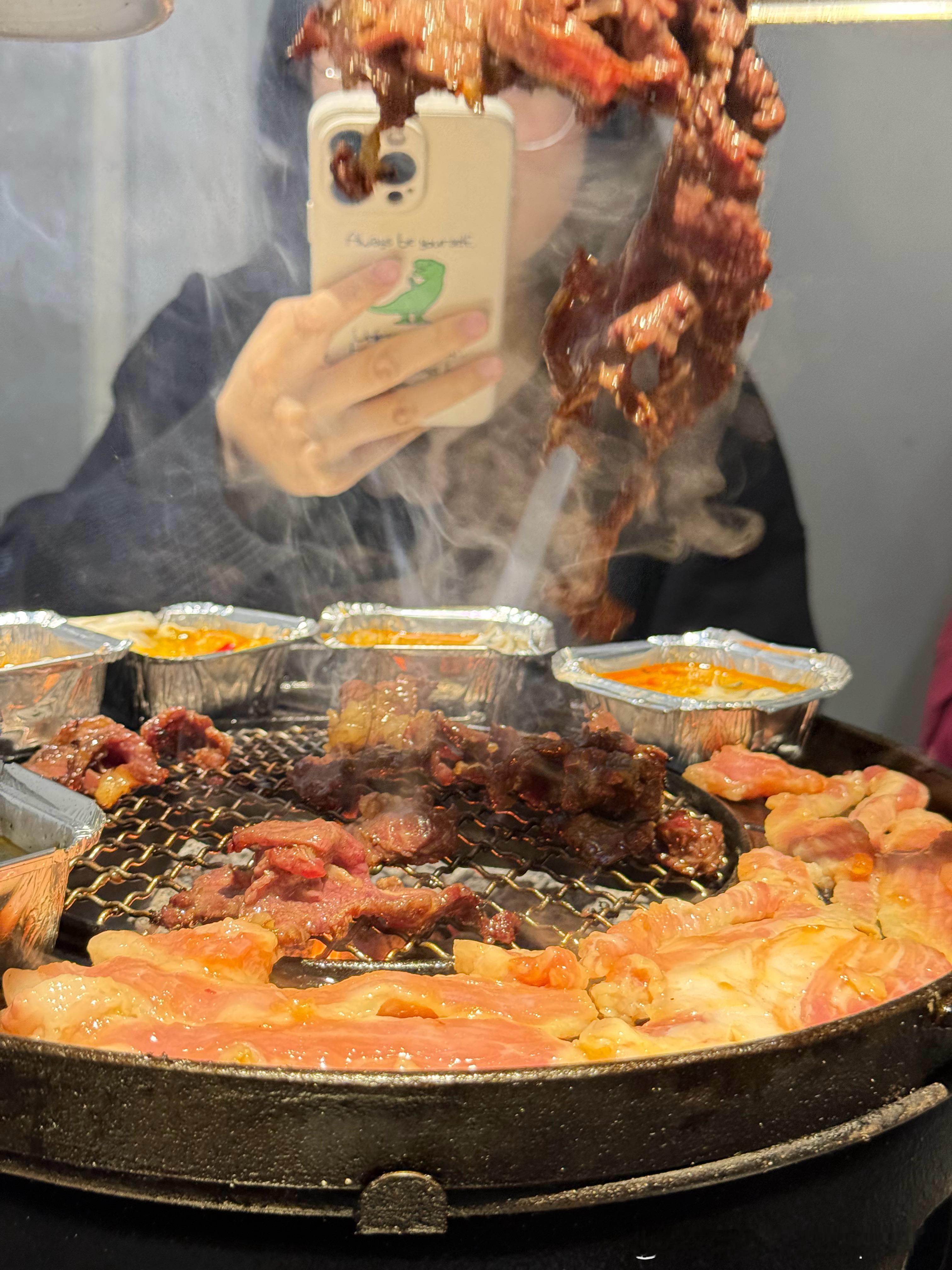 吃在广东啦！烤肉的味道都是不一样的呢好喰 