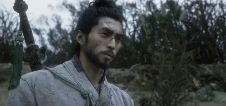 这形象还是可以的，
不是尖下巴，胡须打理的干净，
酷似老电影《黄河大侠》里于承惠