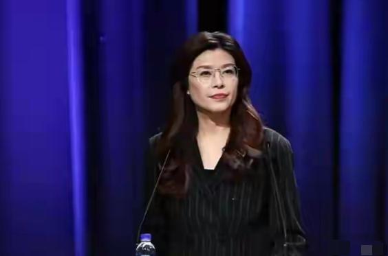 变卦了？郑丽文访美日期确定，声称两岸要和平，美国至关重要 

4月13号，郑丽文