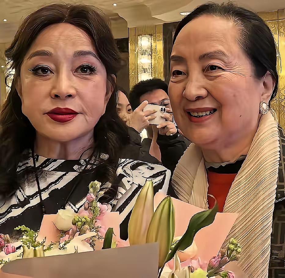 还是能看得出来，是一代人。
