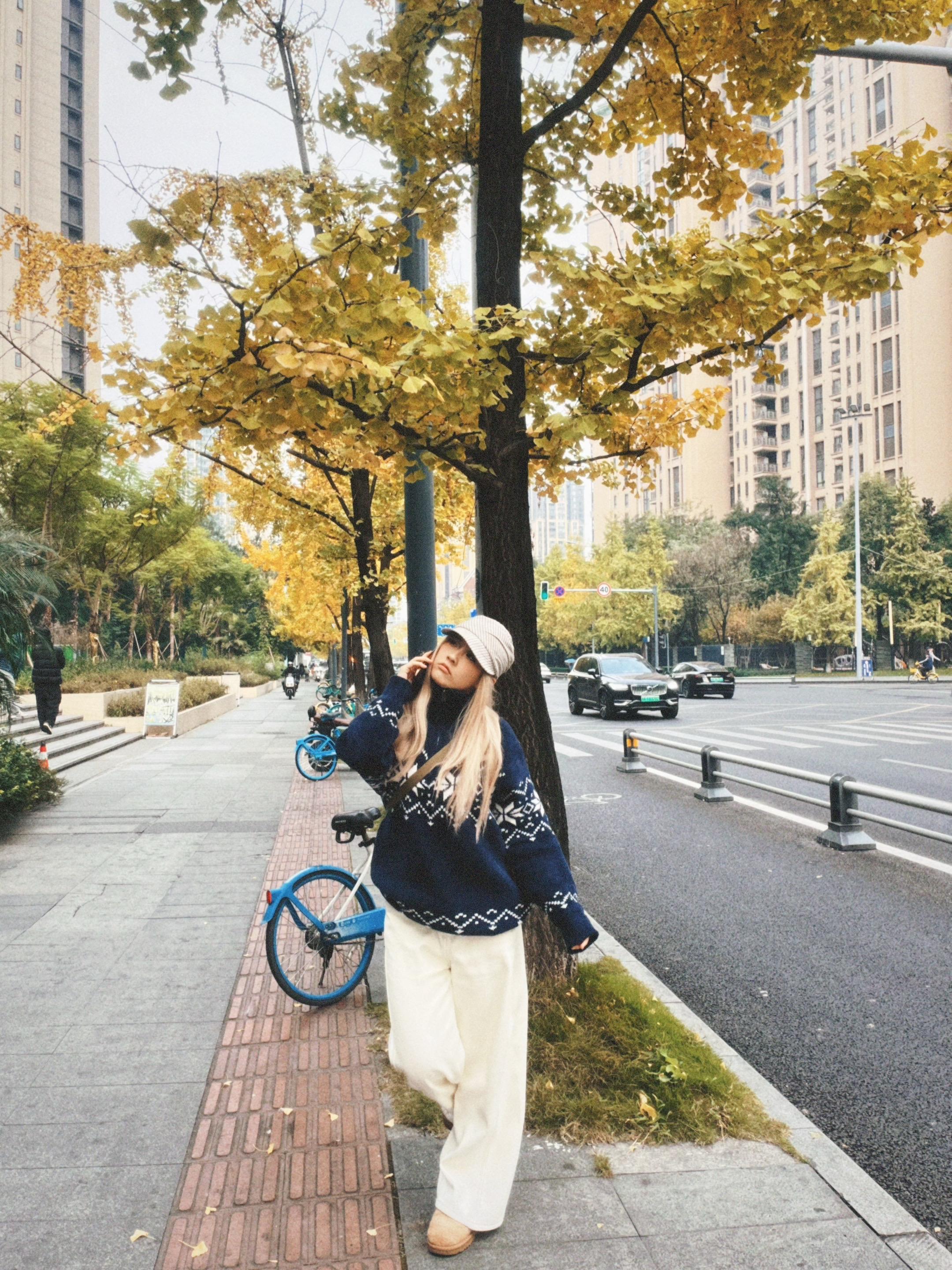 允许一切发生 没有好坏，没有对错 允许自己做自己，允许别人做别人