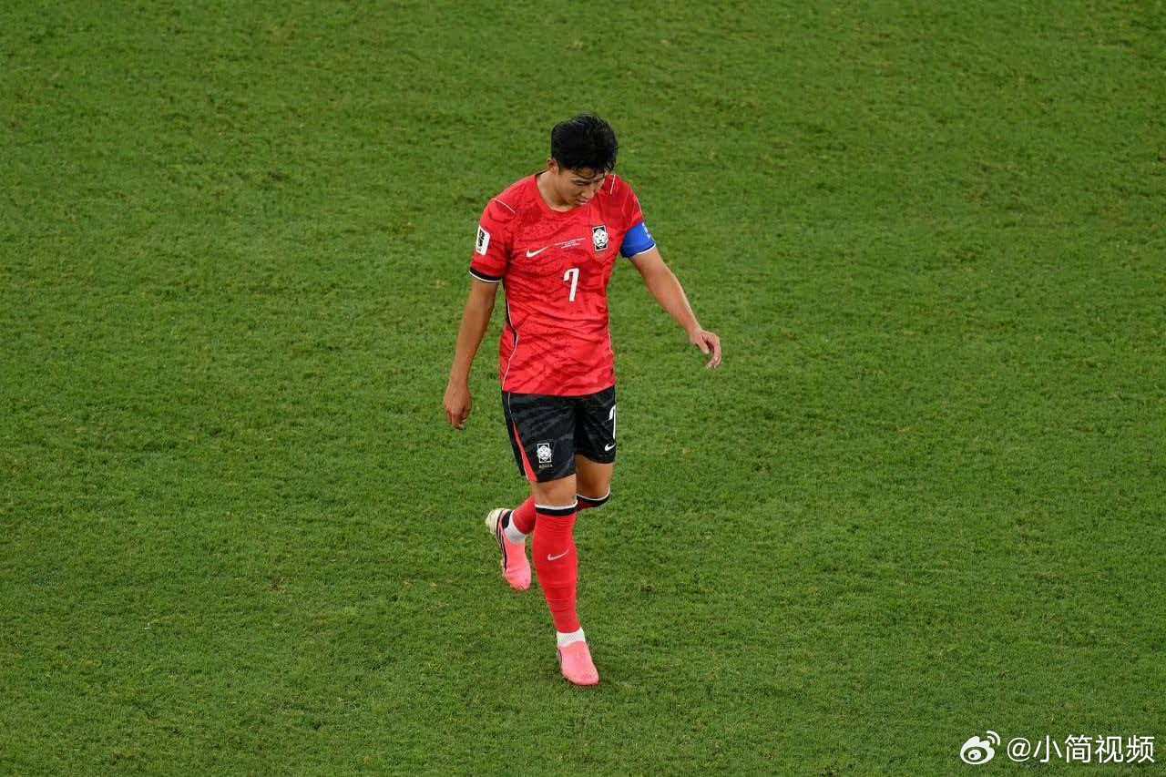 韩国队出局11亿奖金泡汤韩国遗憾止步小组赛，11亿韩元出线奖金彻底落空。这笔奖金