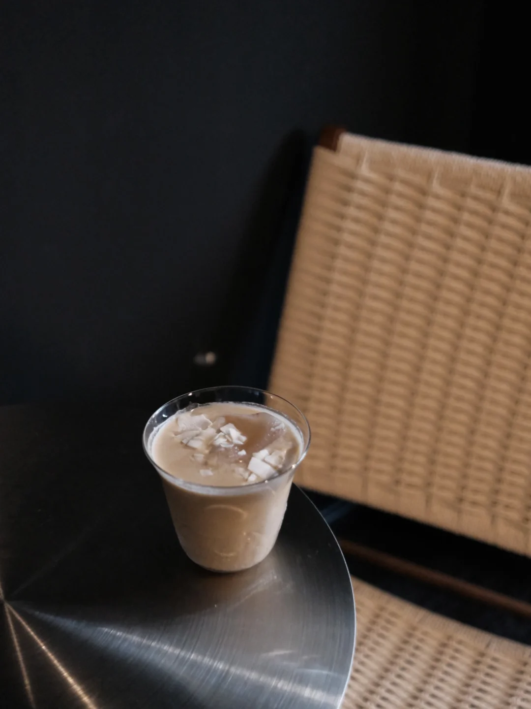 昆明| 𝖧! 可以坐一下午的独栋江边咖啡店☕