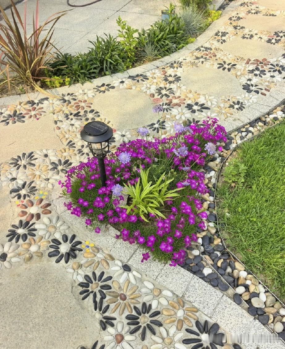 这款小径显得很高级