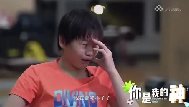 樊振东，欠债肉偿！哈哈！

第一，全网都知道东哥欠婵宝一顿肉了，这孩子，减肥是真