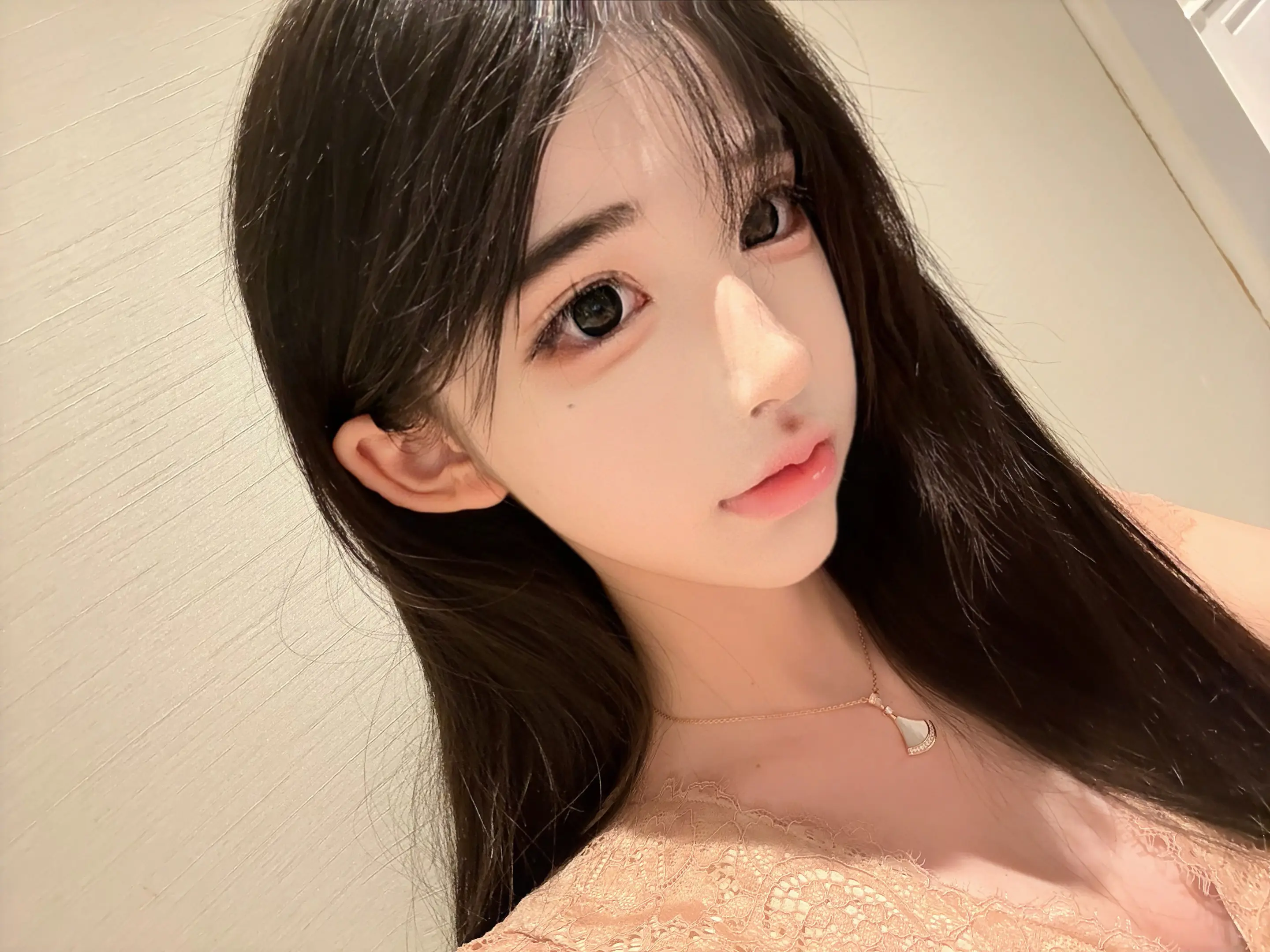 原相机live 迷之角度怼脸拍