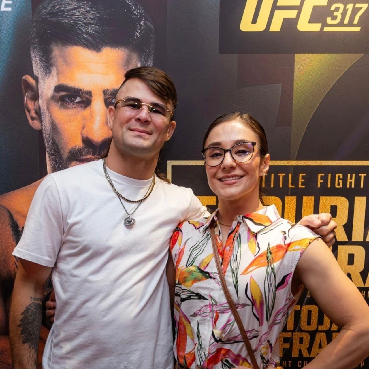 格拉索晒洛佩兹合影，感谢陪伴，深情配文！格拉索配文：多么美好，能亲眼见...