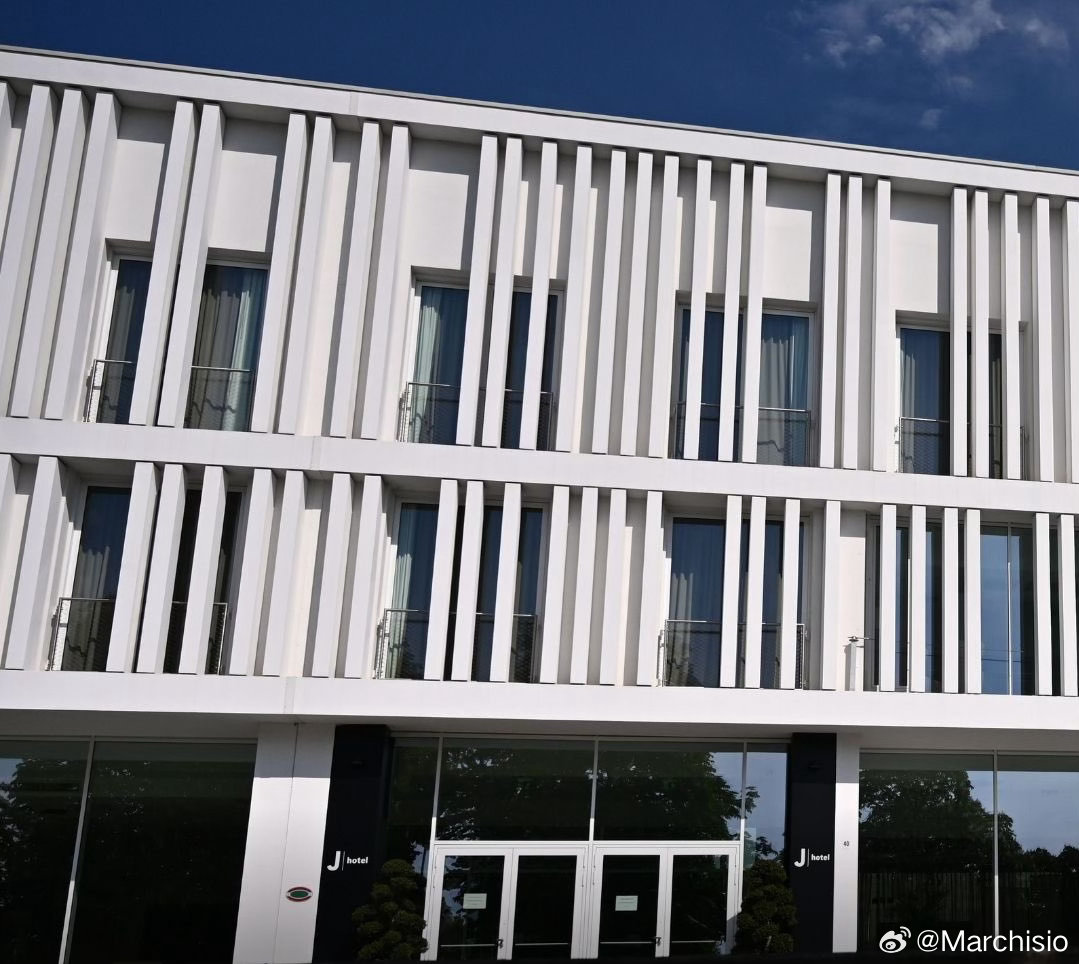 官宣：尤文图斯全资收购J-Hotel酒店集团。通过这项交易，尤文图斯成为欧洲少数