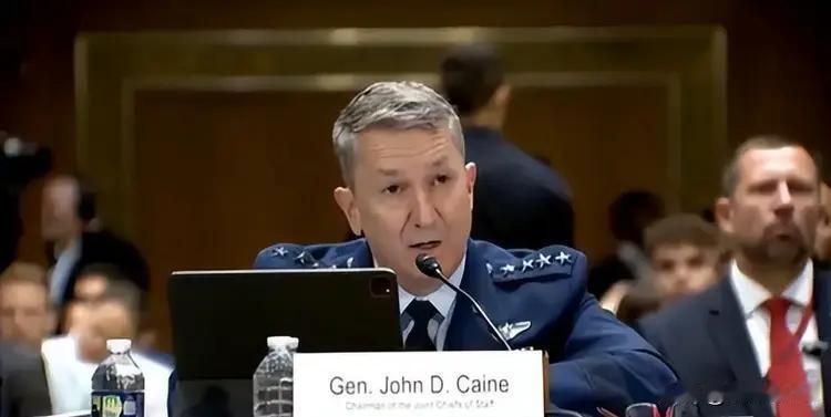 2026年7月8日，乌军一架F-16在东部前线附近空域，击落俄军苏-35S战机。