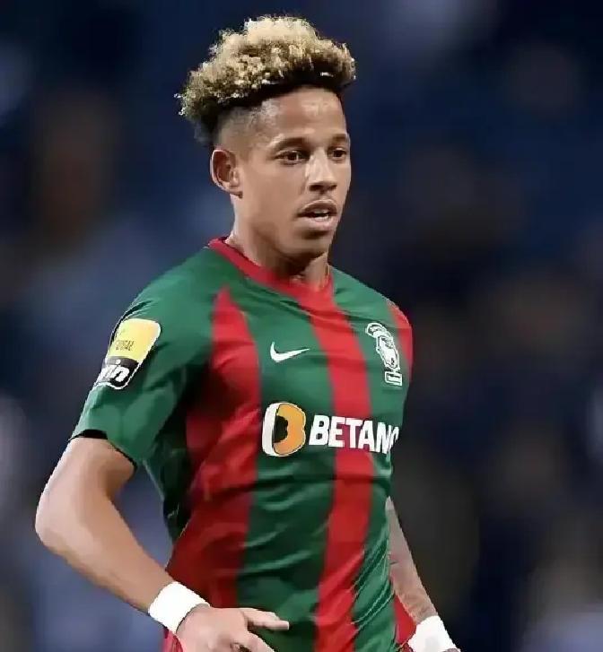 河南队换外援倒计时
 
阿奇姆彭还没签字，合同只剩两周。不续就散，俱乐部已把备选