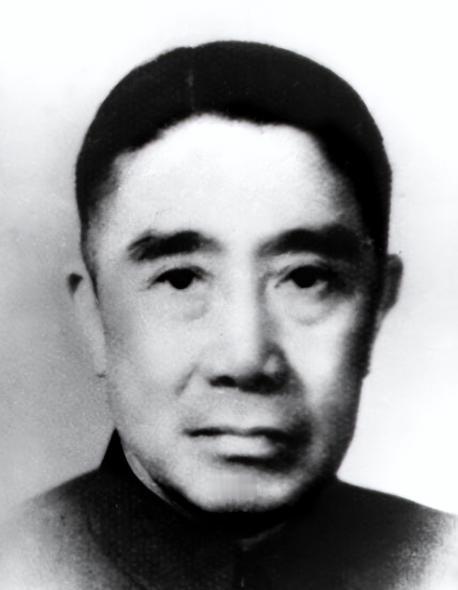 戴笠一辈子只做到副局长，军统真正的正局长，是贺耀祖，这个人表面是蒋介石心腹，暗地