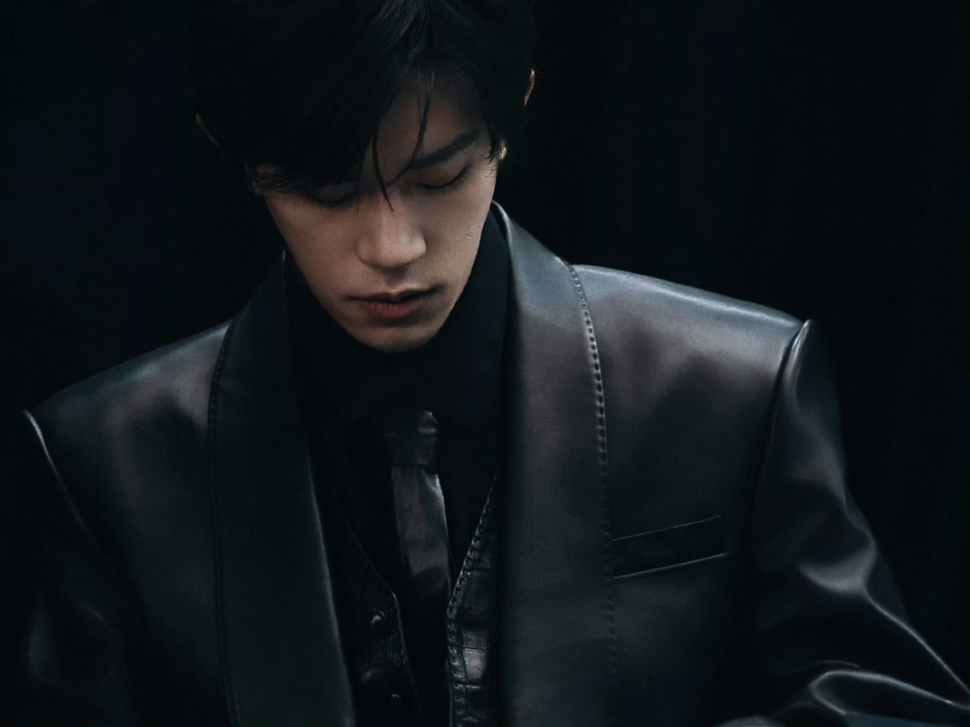 易烊千玺新惊喜预热 易烊千玺新惊喜预热1️⃣4️⃣点 🕸️ 🎵 🗳️ 又在