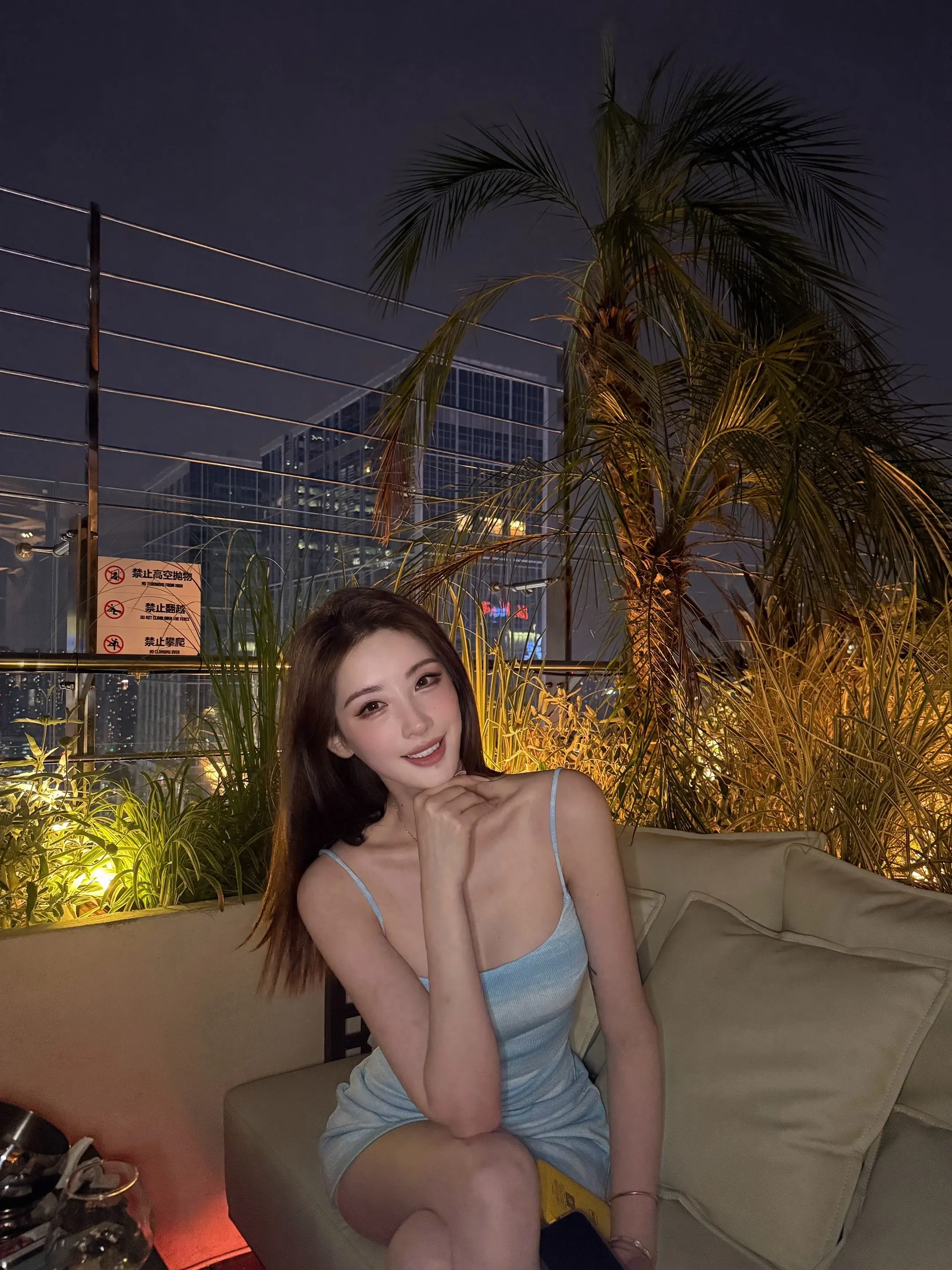 175女生穿搭 舒适圈ootd 御姐穿搭 蓝裙氛围感