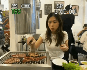 抽烟管：快还我的肉🥩[我想静静][我想静静]