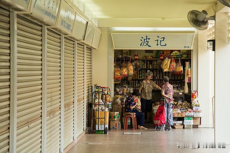小区里有一大妈，闲的时候就在拼多多平台逛来逛去。便宜的东西，嫌质量不好，质量好的