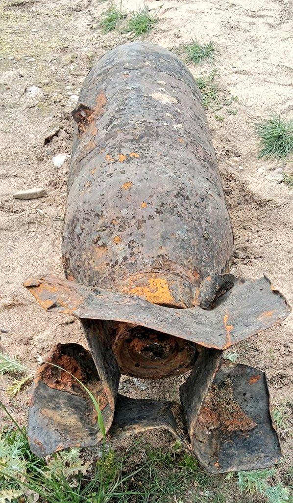 在贾坎德邦东辛格布姆县巴赫拉戈拉地区，苏巴纳雷卡河岸边采砂作业时发现了一枚重约2